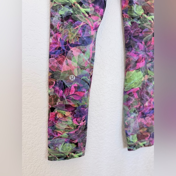 Lululemon Wunder Train HR Tight 25” legging - Picture 6 of 10